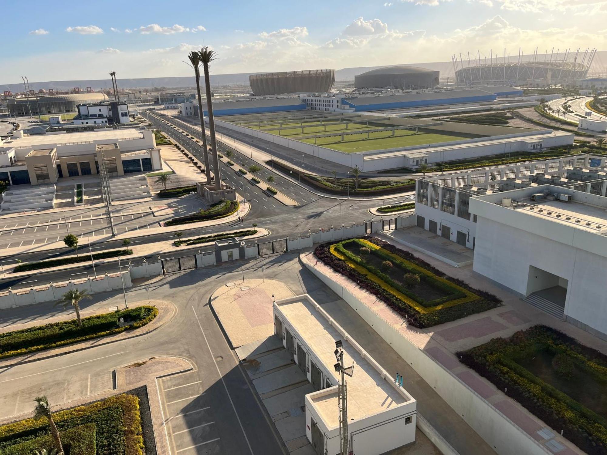 Tolip Olympic International City New Cairo Exteriör bild